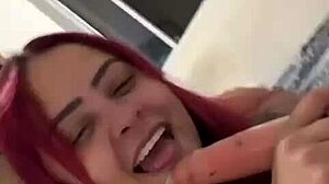 Cheia de tesão wants a human friend with a pau to make a video for xvideos.