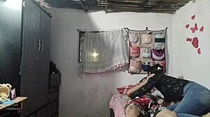 hermanastra me visita a mi habitación solo para mamar mi polla y me corra en su boca por las ganas que tiene