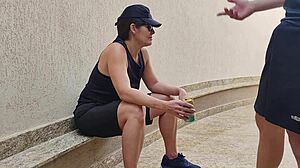 Sapatão Muscular Lesbian Loses Bet on Palmeiras and Gives Asshole Creampie to Male Roommate in Outdoor Teasing Shorts