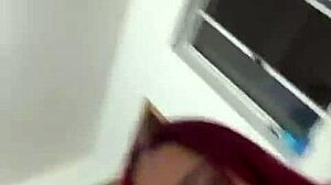 Cheia de tesão wants a human friend with a pau to make a video for xvideos.