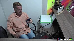 minha esposa não acreditava porquê sobrinho-postiço era virgem com big cock blonde wife