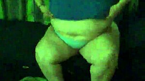 bbw granny with big tits gives small dick blowjob 😏