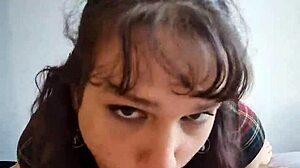 स्लट्टी मोटी गांड वाली मेलोडी चूसी राइड की और गैपिंग की