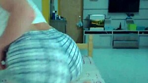 This hot girl casually dances and shakes on her webcam, showing off her moves in a fun, everyday way.