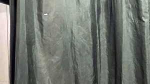 Um homem invadiu o vestiário de loja famosa em são paulo e fodeu meu cu sem camisinha até gozar dentro