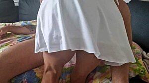 डोमिनेट्रिक्स मिल्फ उसके बड़े लंड पर जोरदार सवारी, तीव्र जुनून और चाहत से