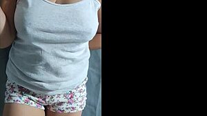 Niregaluhan Ko Si Bunso - Pinay Dirty Talk