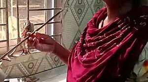 सेक्सी भाभी बंगाली चुदाई स्टोरी कैजुअल शेयर करती है