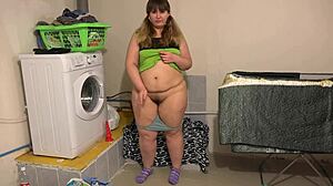 Curvy milf rides toy in public laundry for orgasm as pawg bbw 😈