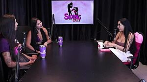 Renatinha Melo Controls Swingers Group With Gringo In Outdoor Public Fetish Action