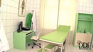 Hot Doctor Sophia Knight Uses Speculum to Probe Her Pussy in Hospital Setting