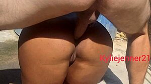 Are you spying on big-ass stepdaughter bathing to fuck her beautiful ass?