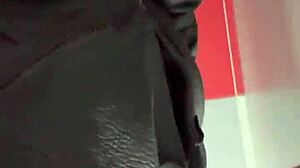 hey, this is my first try at a glory hole, kinda nervous but excited