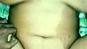 गीली चूत वाली देसी लड़की, तू होममेड रफ क्विकी से जोरदार चोद रहा मुझे