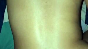 Istri Indonesia minta SAYANG AKU PENGEN DI ENTOT temen suami lagi pergi