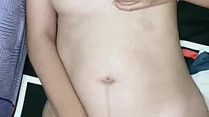 ceweknya keenakan sampai orgasme berkali kali desahannya bikin sange with asian skinny teen 18+ using vibrator toys in bedroom.