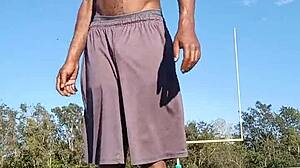 हॉस्टल में एथलेटिक काली ब्रूनेट रूममेट संग जबरदस्त वर्कआउट चुदाई!