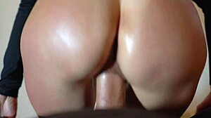 Amateur Couple's Reverse Cowgirl Ride Ends In Latin Creampie