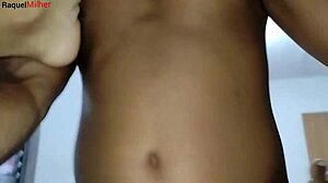 Me fodendo e chupando meu pezinho n�o aguentei e tiver diversos squirt with homemade couple fingering and squirting orgasm.