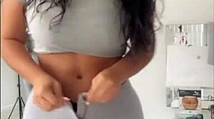 Perfect Juicy Booty Latina in Shorts Leggings with Ass Shaking Action