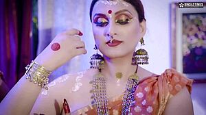 बड़े बूब्स मिल्फ कामसूत्र थ्रीसम हार्डकोर चुदाई दो बड़े लंड नौकरों से