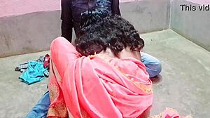 खूबसूरत इंडियन मुस्लिम लड़की की गांड दर्जी ने चोदी