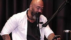 18+学生妹内衣制服要你射给她!!