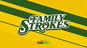 बड़े चुचे वाली सौतेली मॉम लेस्बियन थ्रीसम सरप्राइज! मसाज से ब्लोंड मिल्फ और पतली 18+ क्यूटी के साथ रफ सेक्स