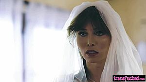 Nice Thick Ass Girl Shows Off Curvy Big Ass in Panties During Train Workout Photoshoot