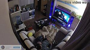 Grindr约炮舔屌舔屁眼无套猛干！