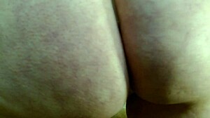 成熟毛逼美女张开湿屄摇大屁股求舔拜