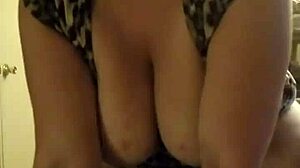 imagine deepthroating this curvy homemade bbw while she twerks