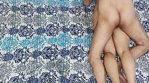 गांव की नई दुल्हन इंडियन जीएफ के लिए गांड चुदाई मुश्किल क्यों, चूत तो इतनी स्वादिष्ट?