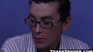 ग्लैमरस शीमेल संडे वेलेंटाइना डेविड चेज को एनल कमशॉट ब्लास्ट!