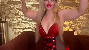 Soy La Diosa Belly Dancing in Glasses!