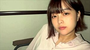 Boyfriend Drools On Girlfriend's Fresh Pussy And Tits After Bath