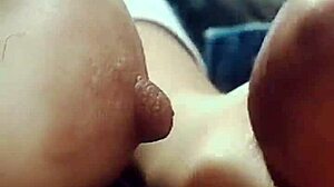 beautiful nri girlfriend masterbates juicy in car