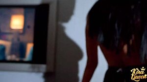 Hey Kira Queen strips boobs out wet pussy play