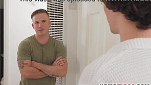 हे स्टेपब्रो, तेरा लंड हिलाते पकड़ा... अब मेरी टाइट गांड चोदना है?