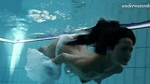 ugh zuzanna lucie kissin underwater bikinis slippin off sexy