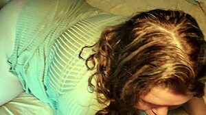 neighbor stops by and fucks chubby girl's wet pussy creampie 😍🍑💦