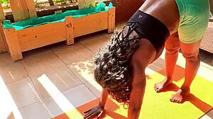 Stepdad Spots Yoga Teen's Juicy Pussy and Dives In