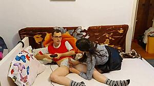 सौतेले भाई को टाइट चूत से वर्जिनिटी तोड़ी अब जोरदार चोदता 😏💦🍆