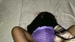 पंजाबी सौतेली मां बेटे पर ढोंगी बाबा की गंदी हिंदी सेडक्शन के लिए नंगी!