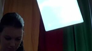 i love this brunette taking cock mouth and pussy closeup homemade 😍💦