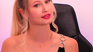 Red Lipstick Beauty Fingers and Sucks