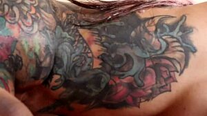 queen rouge porsha carrera scissor wet ebony pussies kissing passionately