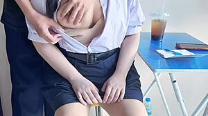 वो 18yo थाई स्टूडेंट बेब को हॉट ट्यूटर ने जोरदार चोदा 😩🍆🔥