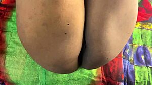 Bhabhi Fingers And Squirts In Viral MMS Sex Video