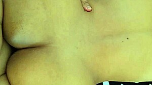 cogiendo esta mama soltera latina culona en el balcon mientras los ninos juegan... que puta!